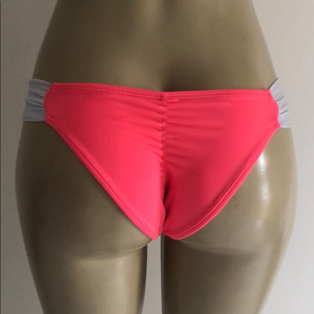 Bikini Brazilian Bottom - Picture 3 of 3